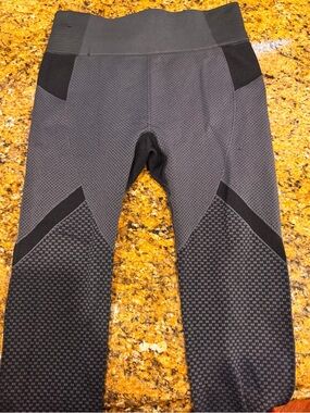 Abercrombie & Fitch Gray and Black Seam Detail Leggings